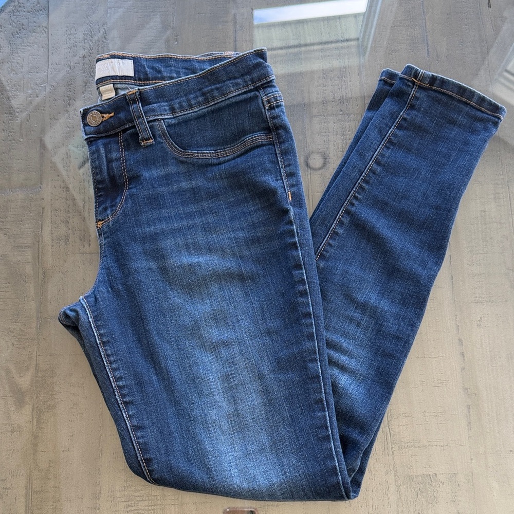 Banana Republic Factory Dark Blue Skinny Jeans. Size 30/10 Inseam 29 Rise 9 soft